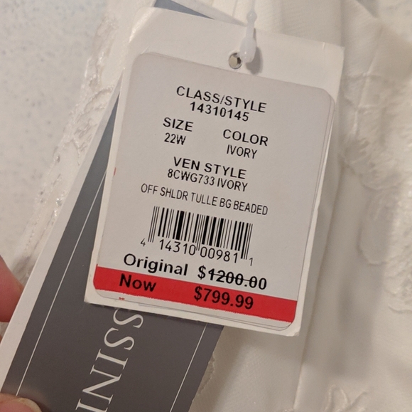 Oleg Cassini Size 22W Ball Gown - Picture 4 of 9